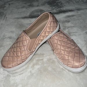 Steve Madden Slip-on Sneaks